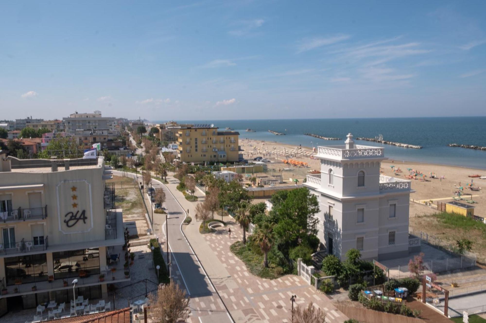 Hotel Re Leone Rimini Exteriér fotografie